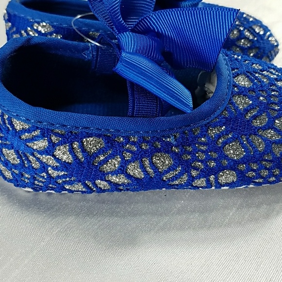 Silver and Blue Soft bottom infants shoes. Kids - Picture 3 of 4