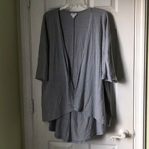 EUC M Heathered gray Lindsay