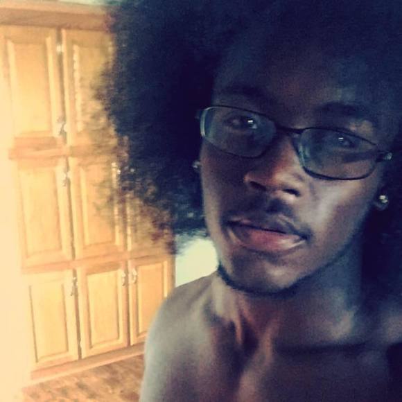 Meet your Posher, Deshon - Picture 1 of 1