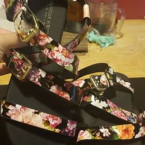 FINAL PRICE!Floral sandals