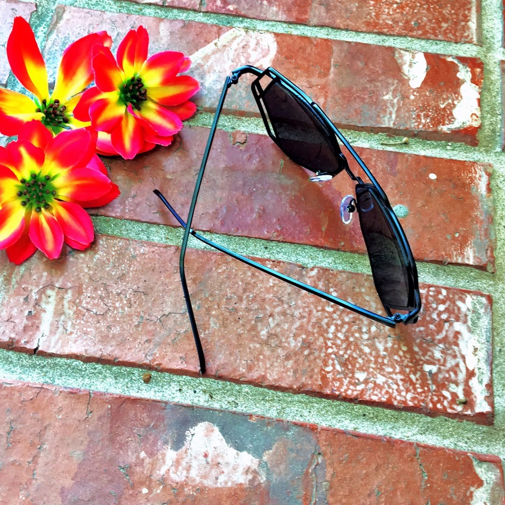 "Black Diamond" Futuristic Geo Aviators - Picture 4 of 4