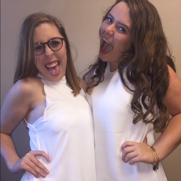 Meet Your Posher! - Picture 4 of 4