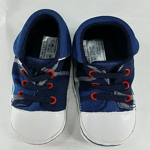 Blue checker soft bottom infants shoes.  Kids - Picture 2 of 4