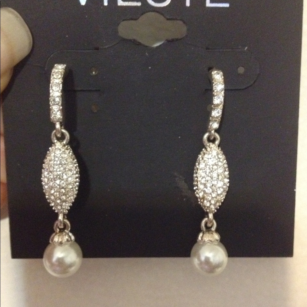 Fashion jewelry!!