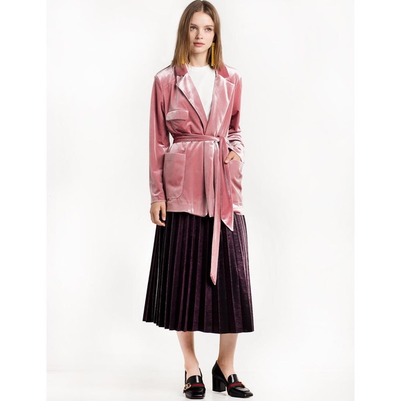 Pixiemarket Pink Velvet Blazer - Picture 2 of 2