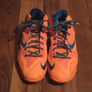 🔥HOT🔥Nike Lebron 11 Atomic Orange USED! Size10.5