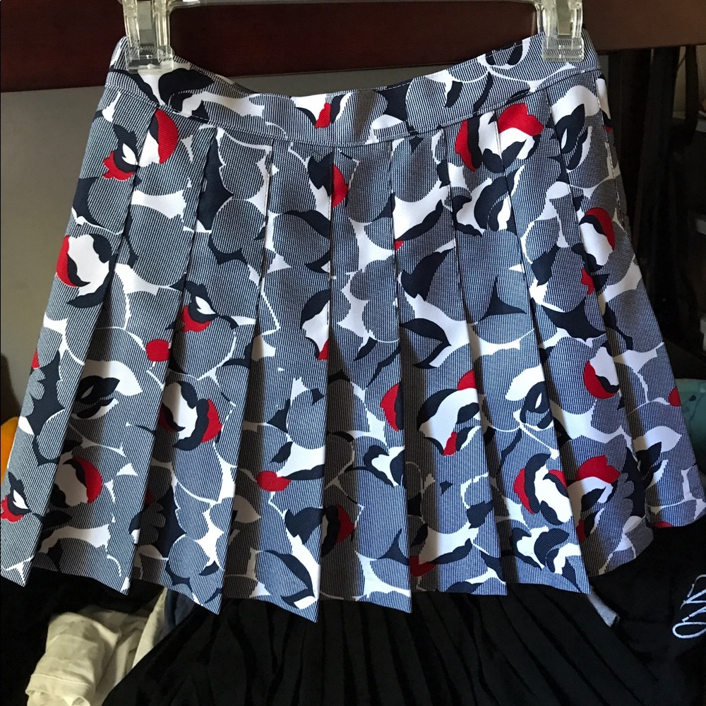 American Apparel Graphic Flower Tennis Skirt