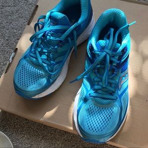 Saucony Guide 10 Running Shoes