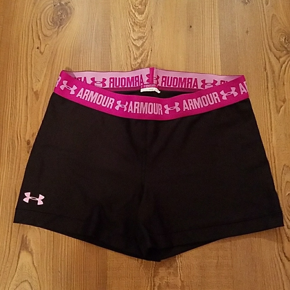 UNDER ARMOUR shorts