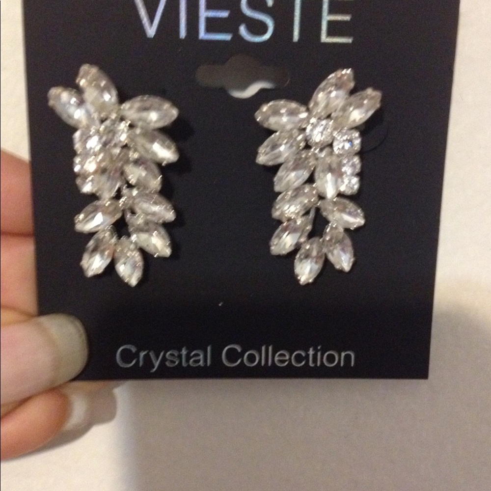 Fashion jewelry!!