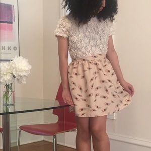 Soft Pink Feather Print Skirt w/ Pockets