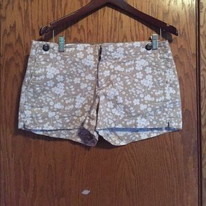 Gap Tan, floral printed shorts