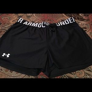 Under  Armour black shorts