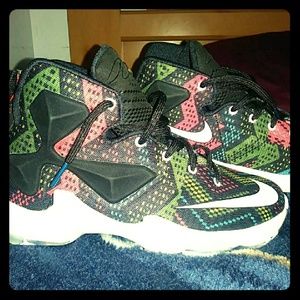 This shoes dont fit me