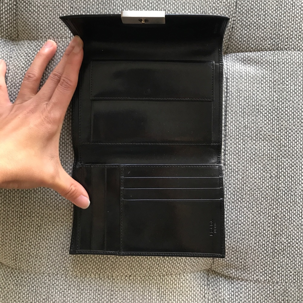 Prada Wallet - Picture 2 of 3