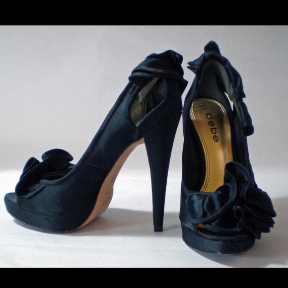 Bebe satin black heels, leather sole - Picture 5 of 5