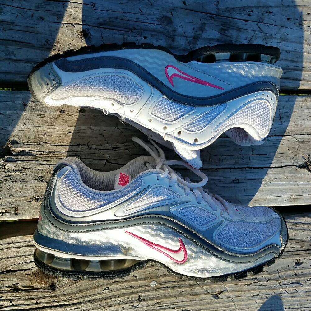 (SOLD) Nike Reax Run 5 running shoes 6.5