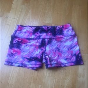 Scorpio Sol athletic shorts