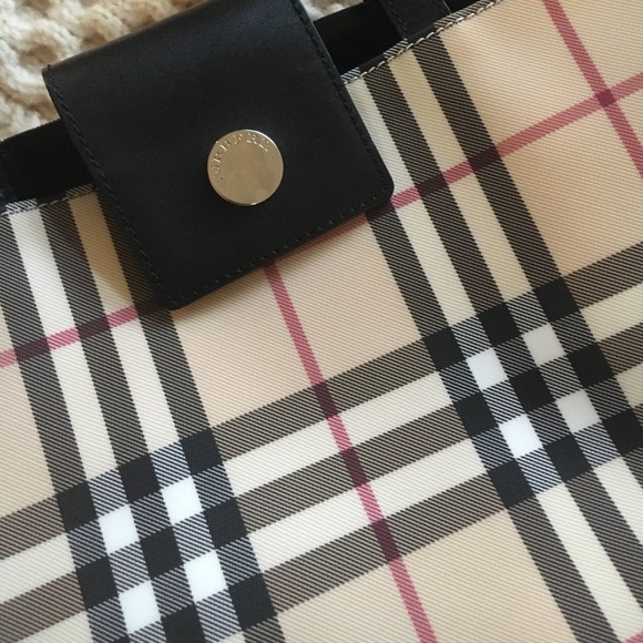 Burberry handbag ❌SolD❌ - Picture 5 of 8