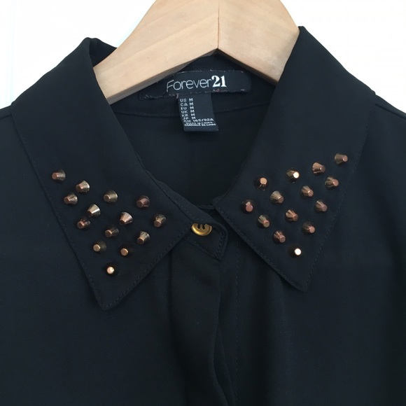 Forever 21 black blouse size medium - Picture 2 of 4