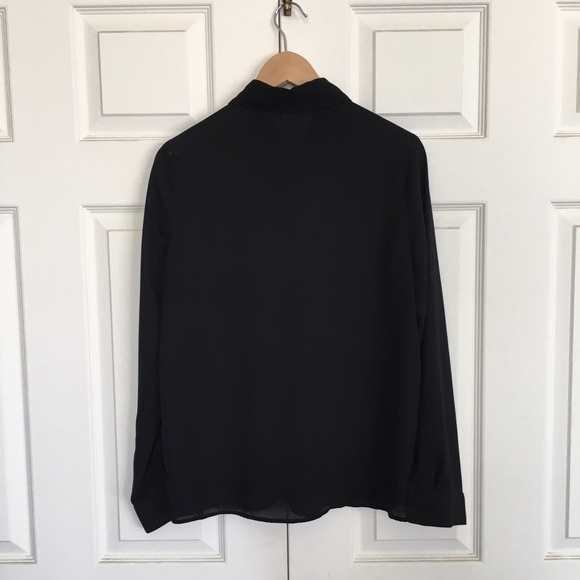 Forever 21 black blouse size medium - Picture 4 of 4