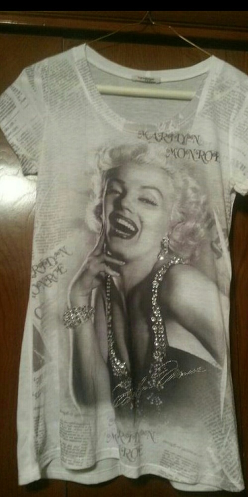 Marilyn Monroe Shirt, Size: Medium