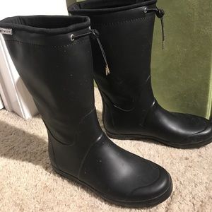 NEW PRICE‼️Tretorn Rain Boots