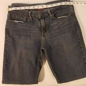 Levi's Moderate Skinny Jeans. Denizen. Waist 14 In