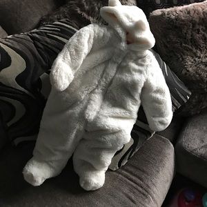 Fuzzy snowsuit 6-9 months