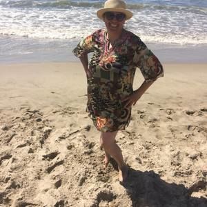 Meet your Posher, Issa