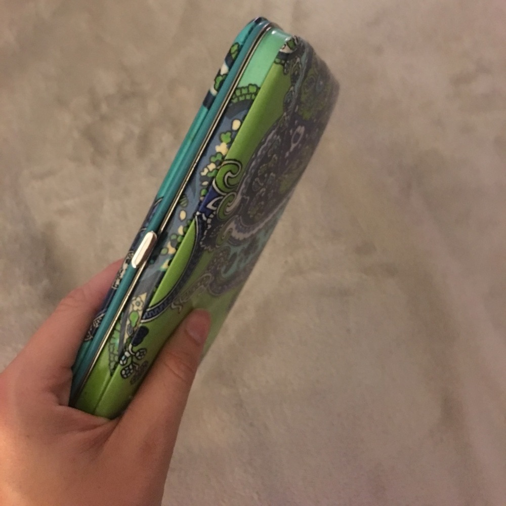 Paisley Wallet - Picture 4 of 4
