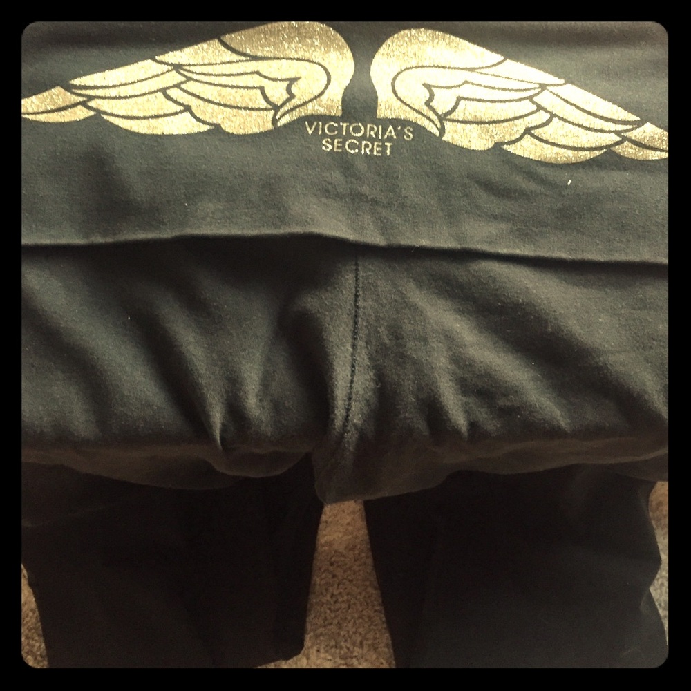 Victoria's Secret yoga pants!