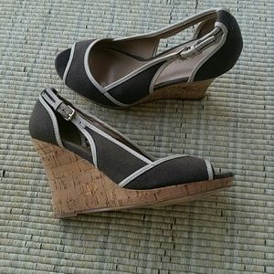 Ann Taylor Wedge shoes