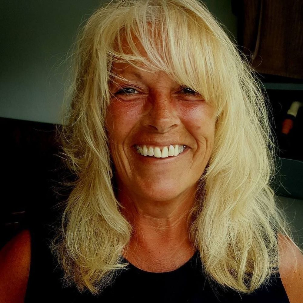 Meet your Posher, Carla