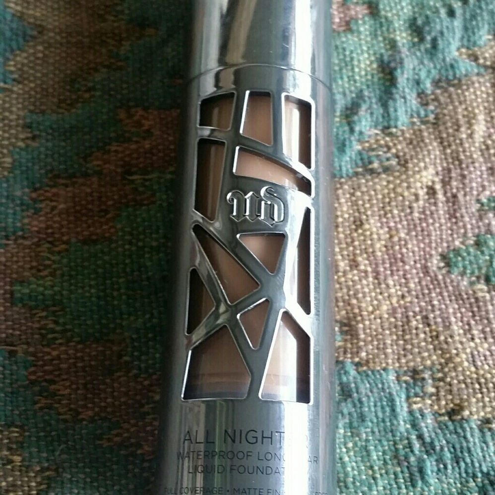 Urban Decays All Nighter Foundation in* 8.0