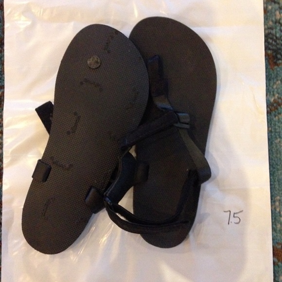 Lightly Used Performance Sandals-Chargers - Picture 3 of 5