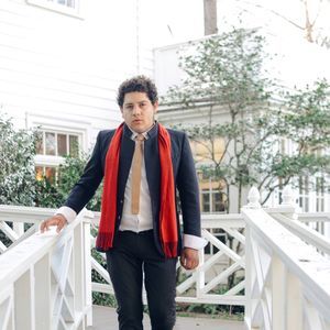 Meet your Posher, Eliseo