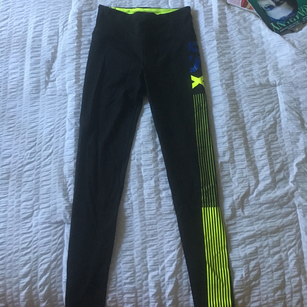 VSX workout leggings