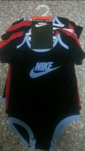 NWT Nike Onesies (5pack), Size: 0/3Months - Picture 1 of 2