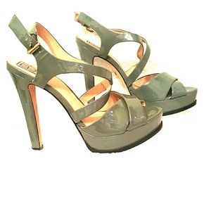 Pour La Victoire size 10