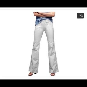 NWT Gap 1969 White Denim Flare Jeans