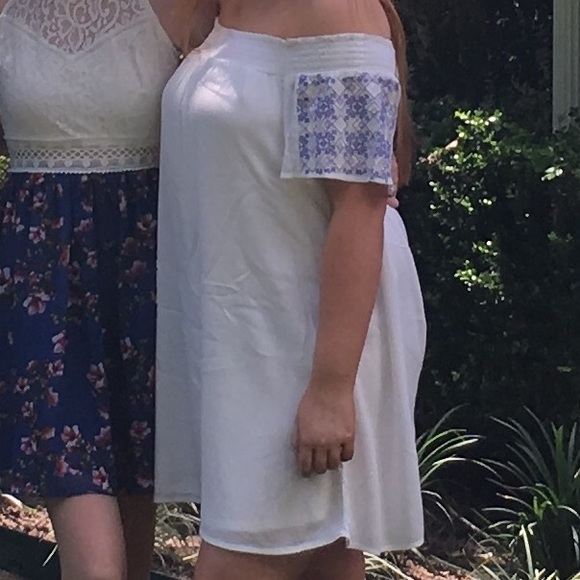 White Off The Shoulder Dress - Picture 3 of 3