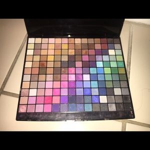 Beauty Gems 154 Eyeshadow Palette