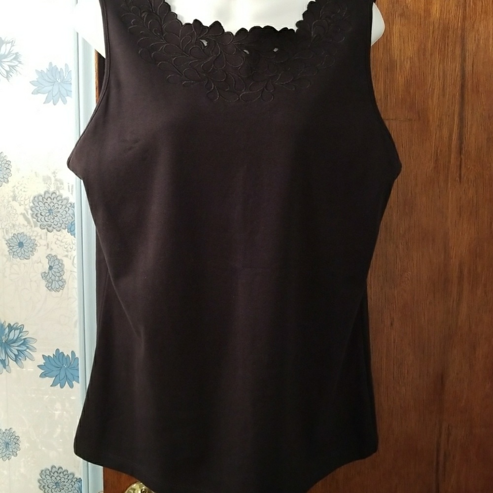 Croft & Barrow Sleeveless Top ~ Brand New