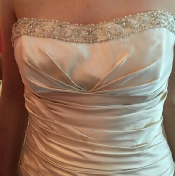 Sophie Tolli Wedding Dress - Picture 4 of 7
