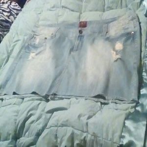 Torrid plus size 26 skirt jean material