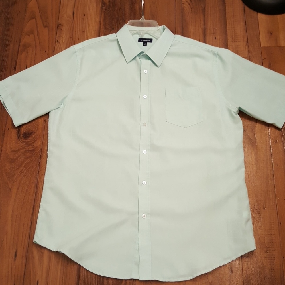 Easy Care short sleeve button down