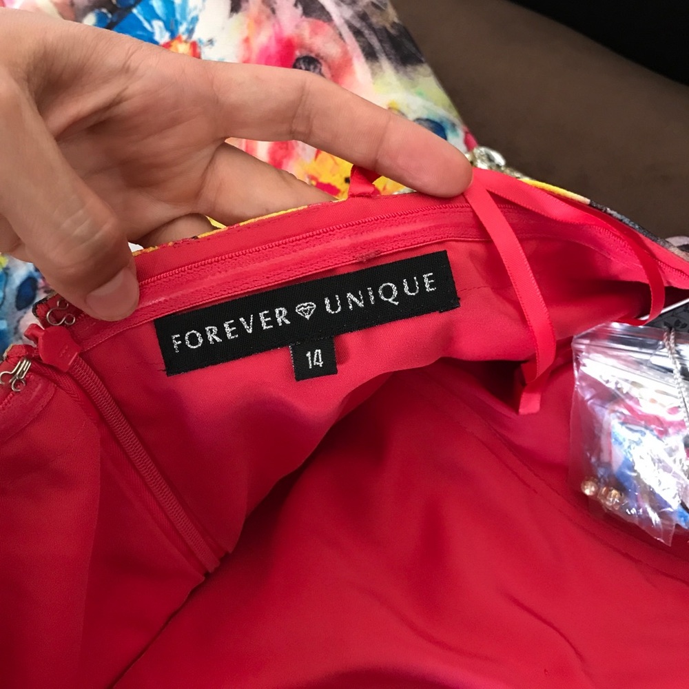 Forever Unique Dress - Picture 7 of 7