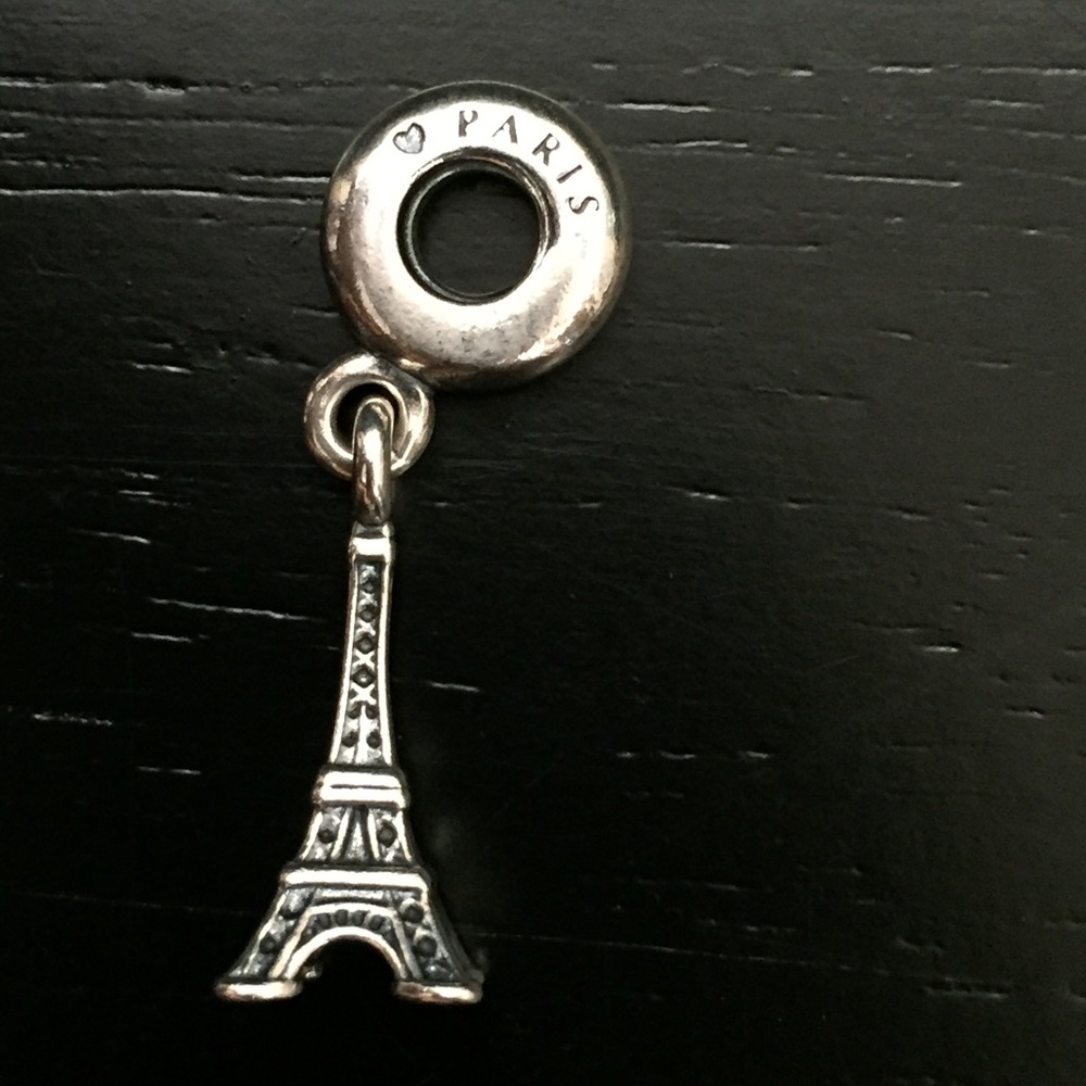 Pandora Eiffel Tower, Love Paris Charm 💕Authentic