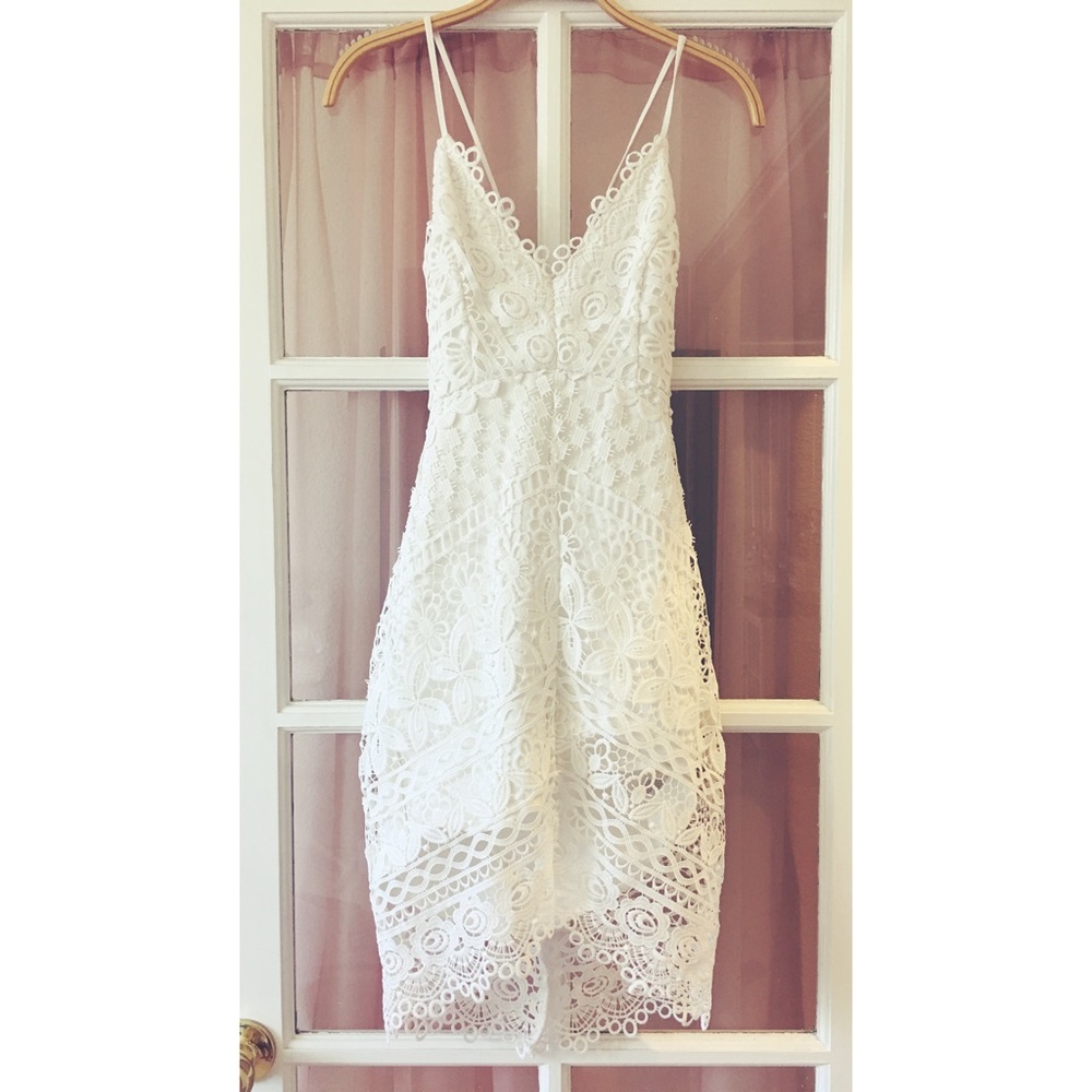 Astr The Label Bodycon Lace Dress